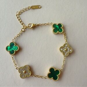 Boutine LA Gold and Green Clover Bracelet
